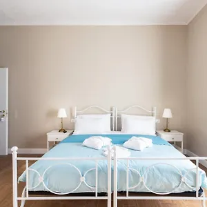 https://casa-aydee.italymilanhotels.net